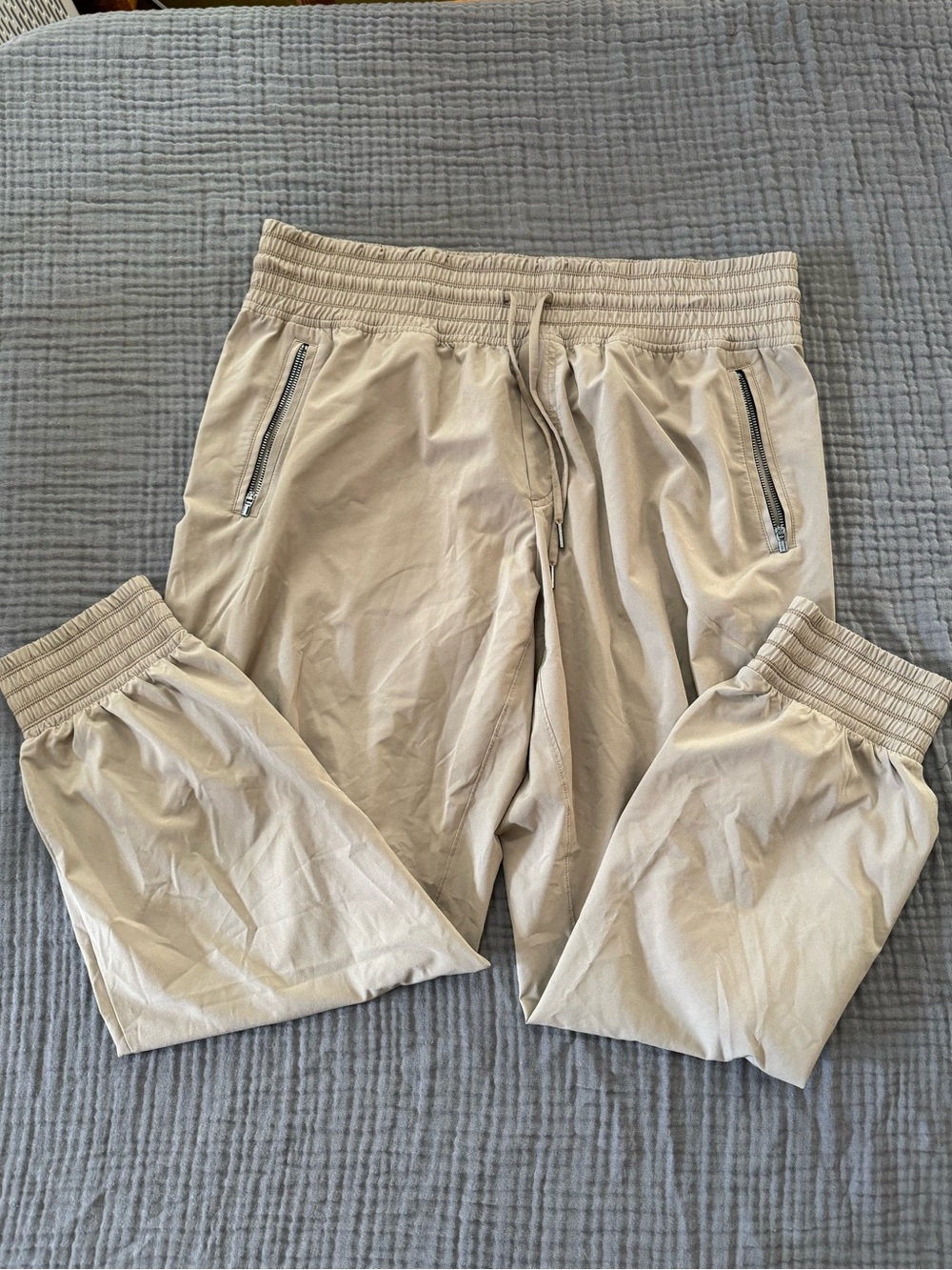 Athleta Camden Jogger Women’s size 16 Beige Drawstring Jogger Pants tracksuit